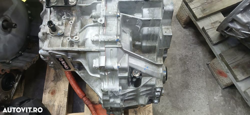 Cutie viteze Toyota Rav4 2.5 hibrid 2016 - 5