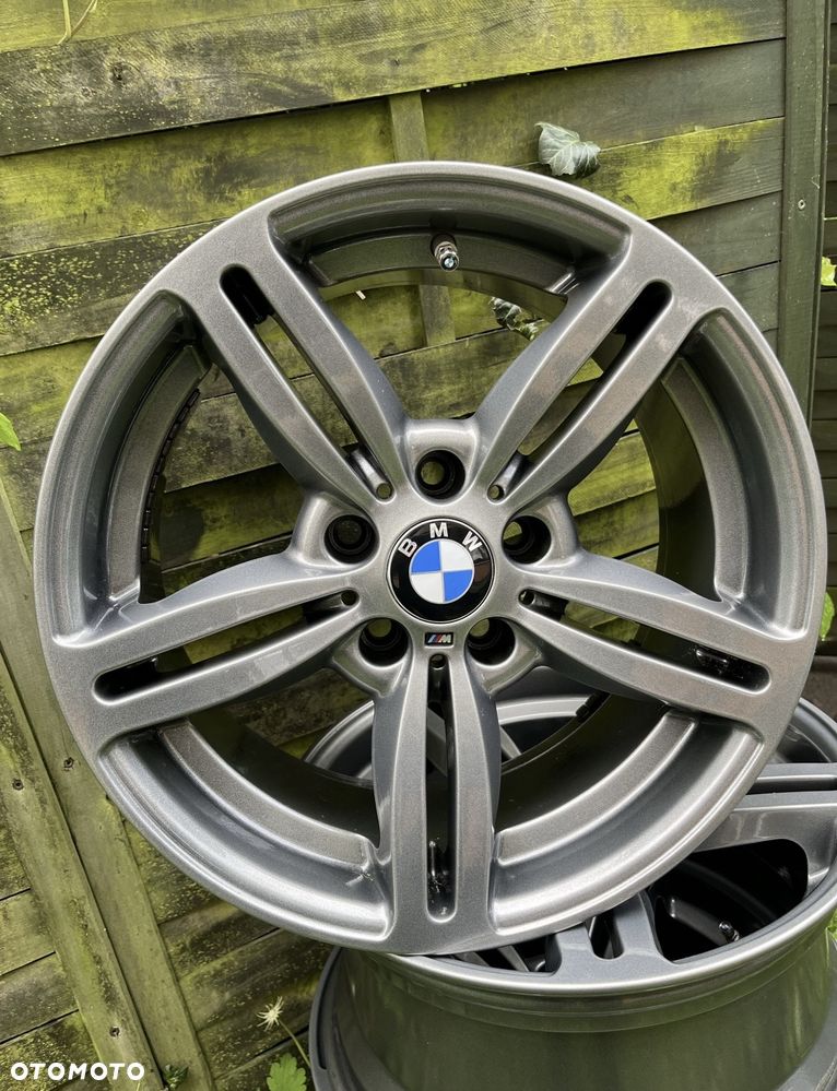 Felgi BMW 17” wraz z czujnikami &kapslami - 2