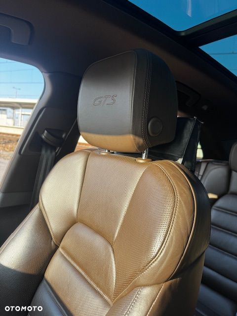 Porsche Macan - 15