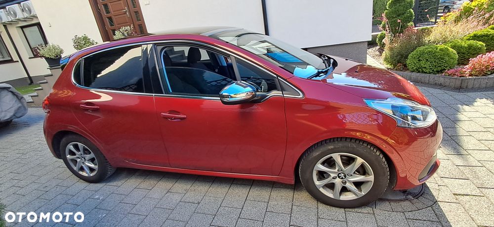 Peugeot 208 1.6 BlueHDi Allure S&S - 10