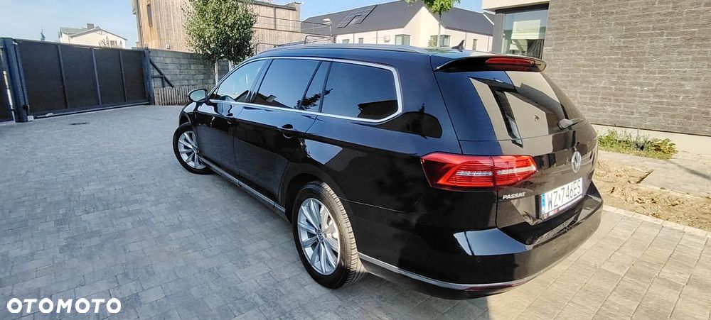 Volkswagen Passat - 4