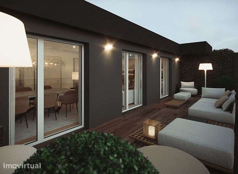 Duplex T4 com vista, Montijo