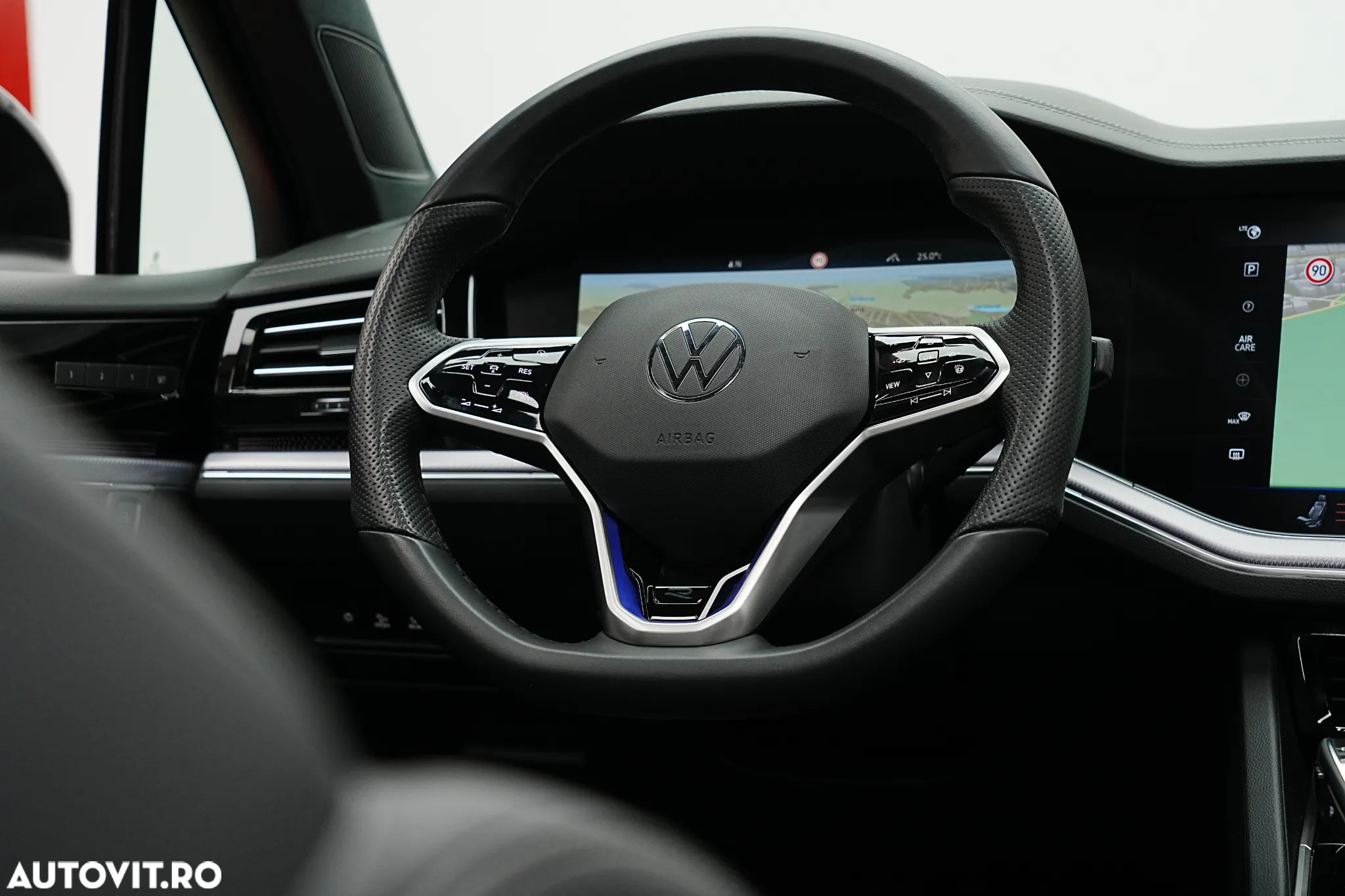Volkswagen Touareg V6 TSI eHybrid PHEV R - 33