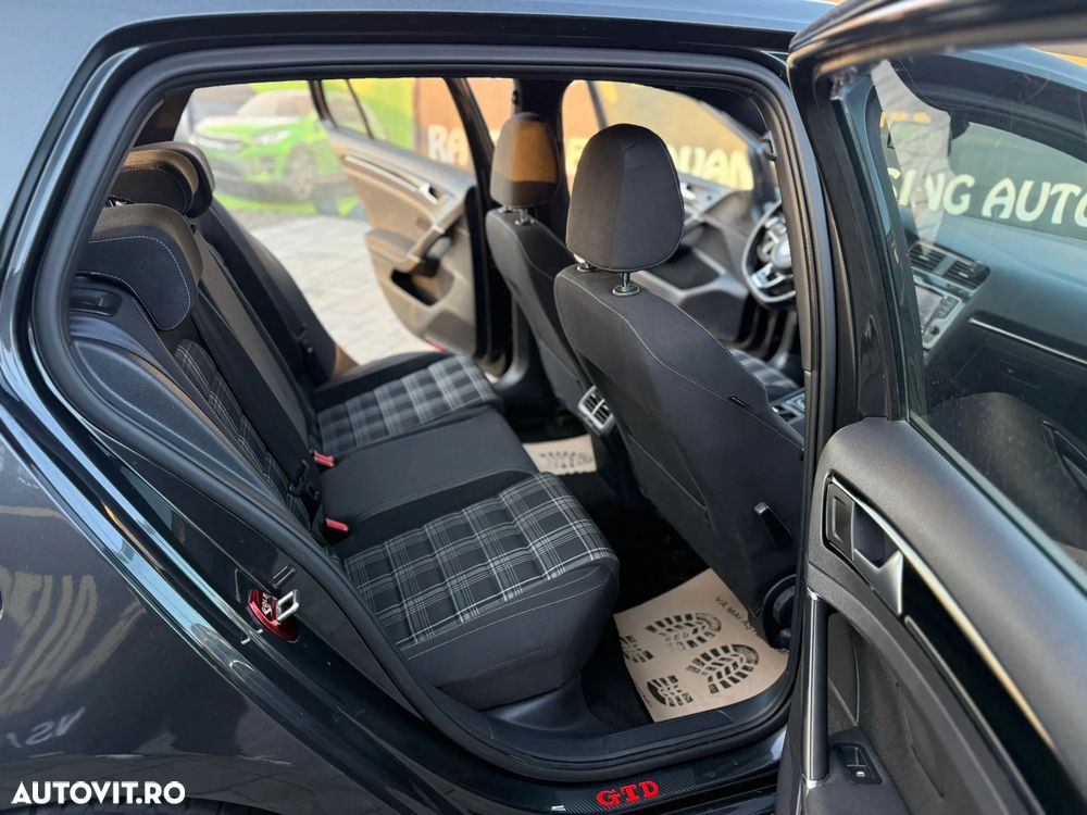 Volkswagen Golf 2.0 TDI BlueMotion Technology Comfortline - 7