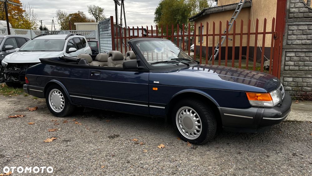 Saab 900 - 15