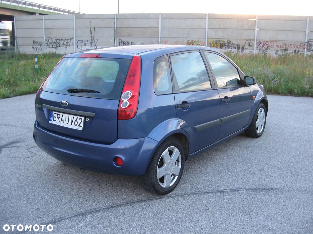 Ford Fiesta 1.3 Ambiente - 5