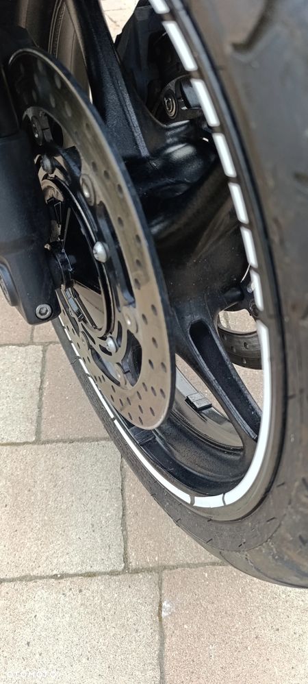 Yamaha FZ6 - 18