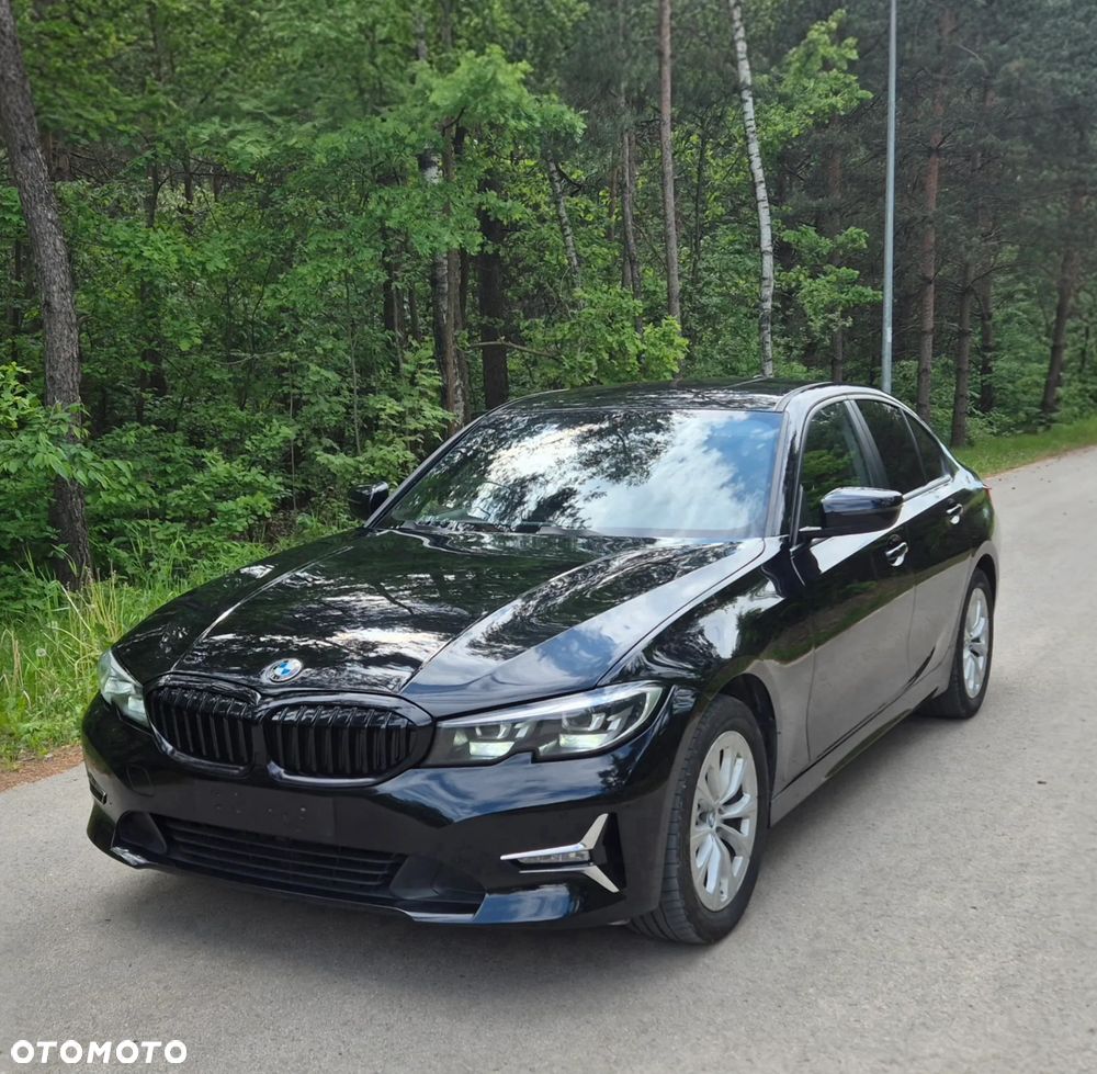 BMW Seria 3 318i - 18