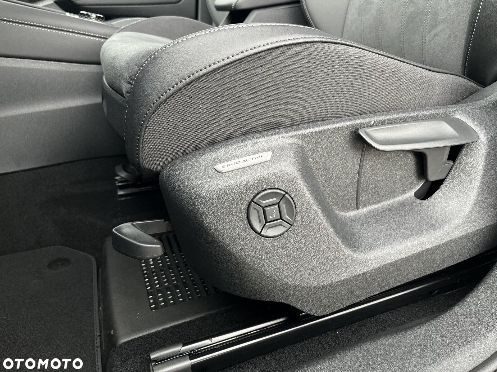 Volkswagen Tiguan - 30