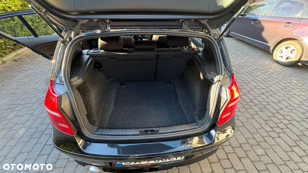 BMW Seria 1 118d DPF - 9