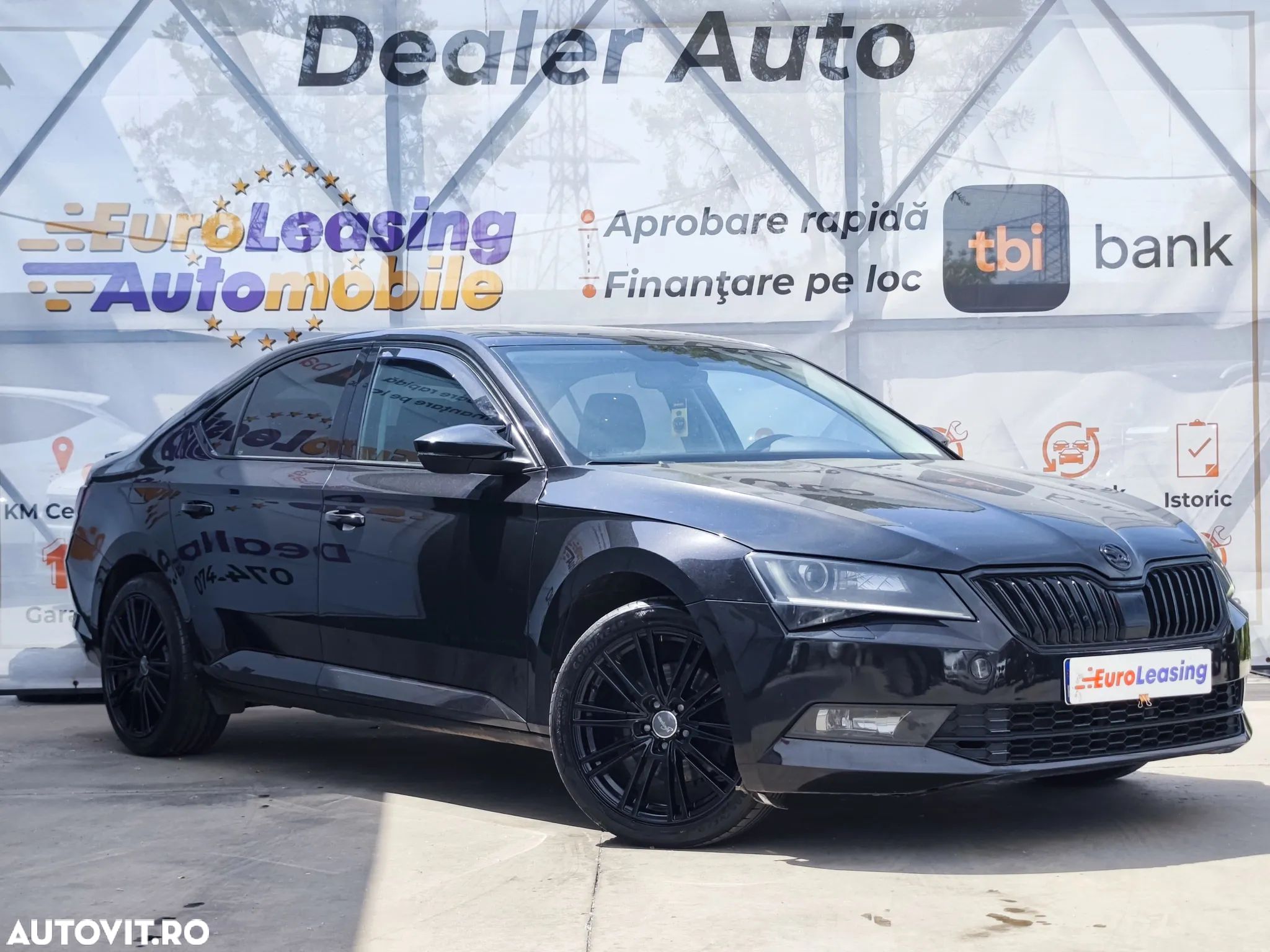 Skoda Superb 2.0 TDI DSG Ambition - 1