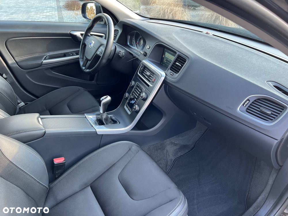 Volvo V60 - 13