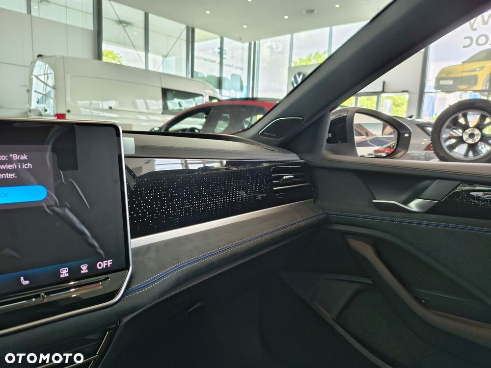 Volkswagen Passat Variant 2.0 TSI R-Line Plus DSG - 20