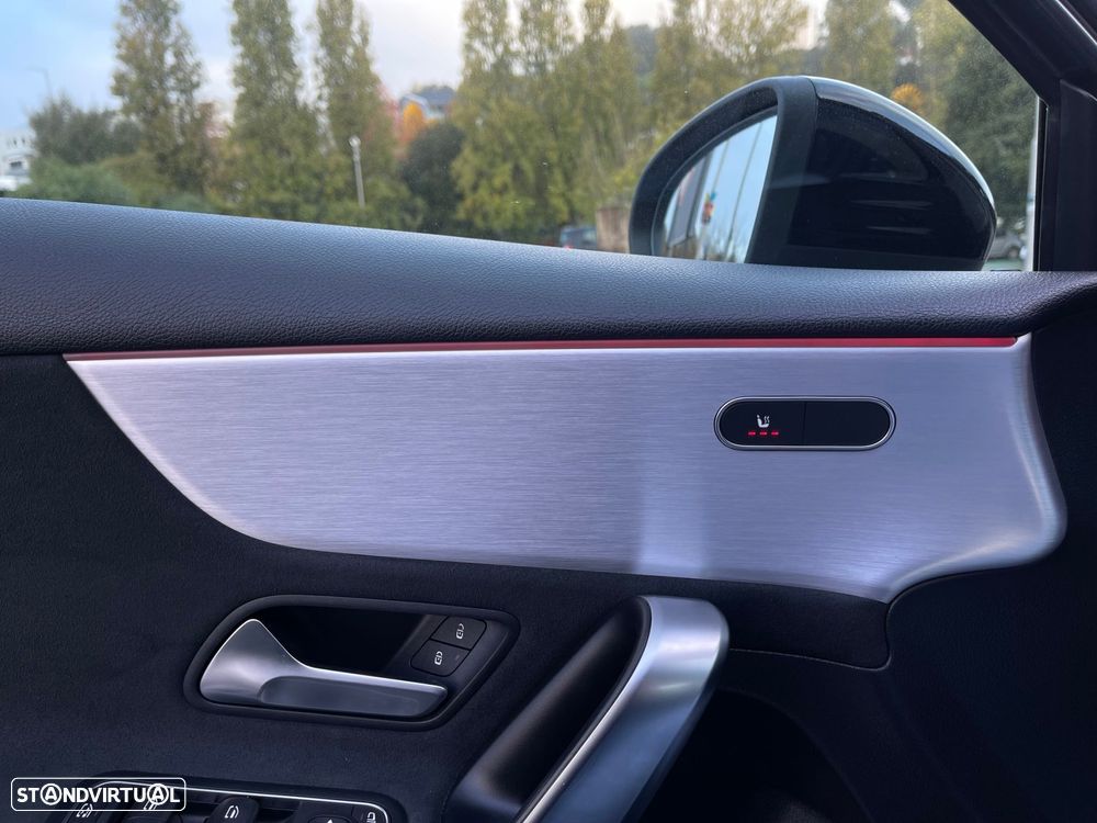 Mercedes-Benz A 180 7G-DCT AMG Line - 60