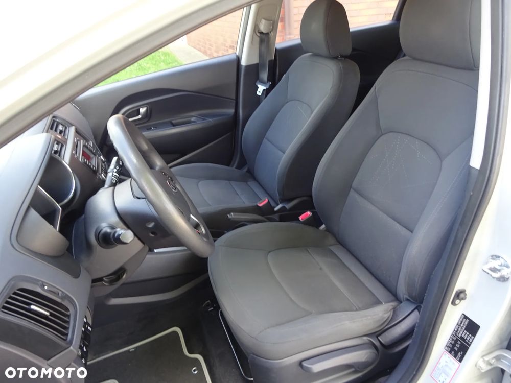 Kia Rio 1.1 crdi L - 15