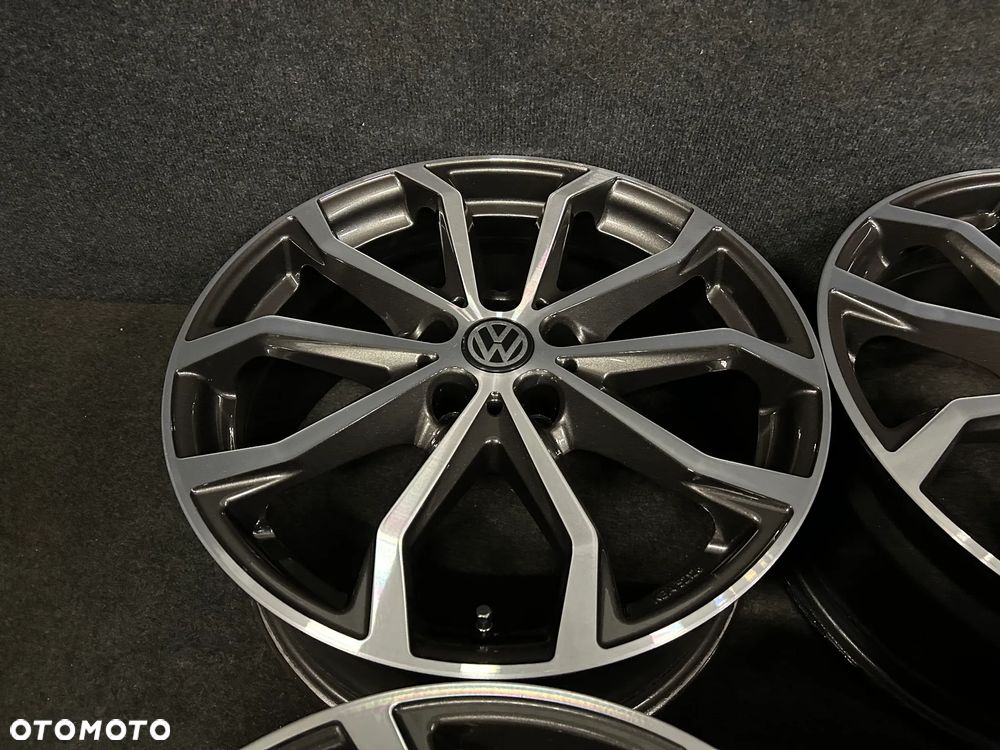 Alufelgi VW Golf 8, 7, 6, 5, Touran Caddy, Skoda Octavia III, II, Seat Leon 18 cali 5x112 4szt. Ładne! - 12