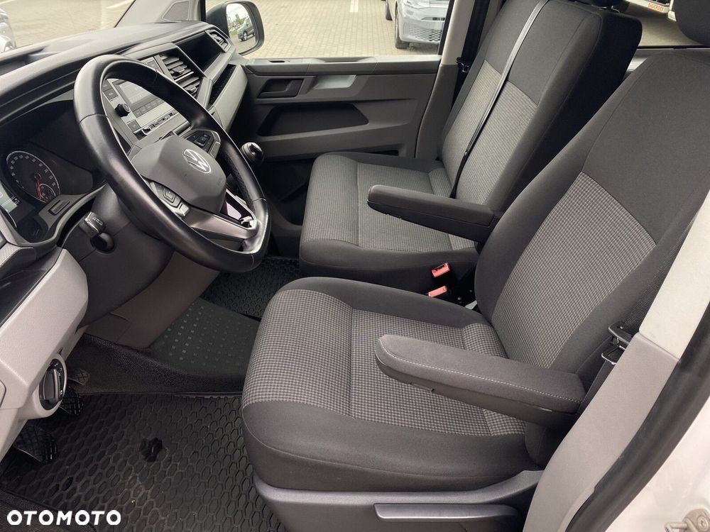 Volkswagen Transporter T6.1 - 12