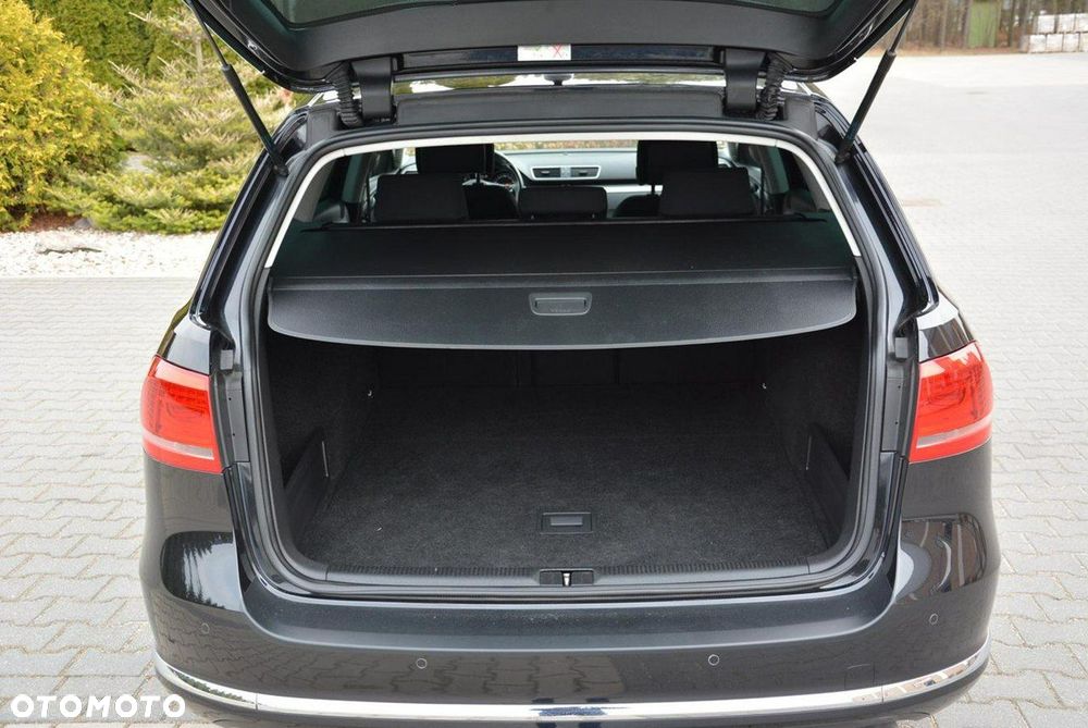 Volkswagen Passat - 30