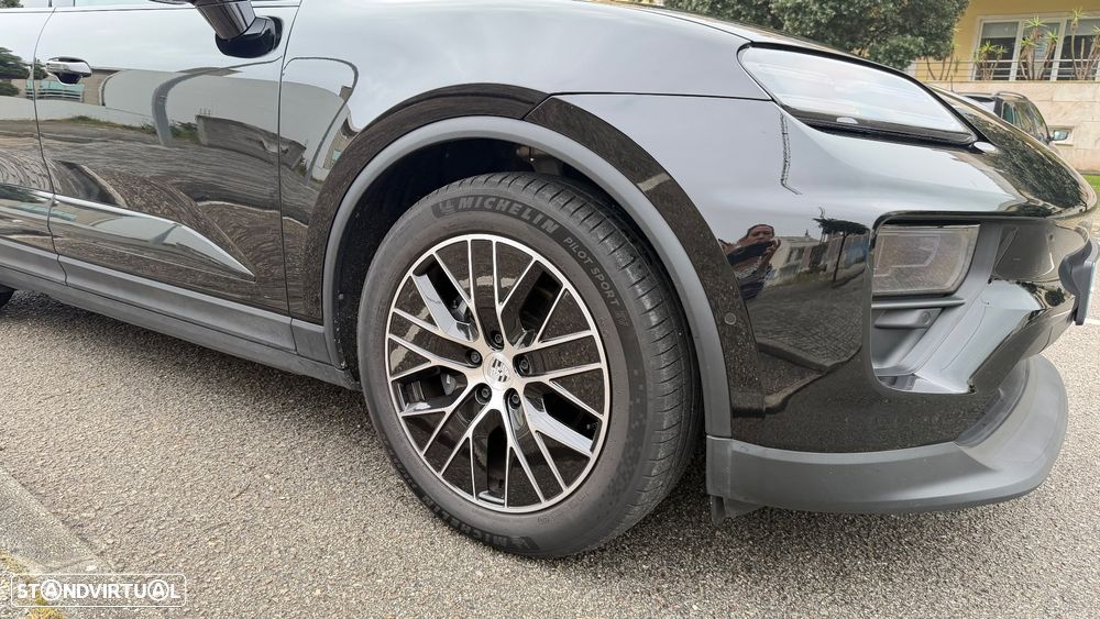 Porsche Macan Electric - 4