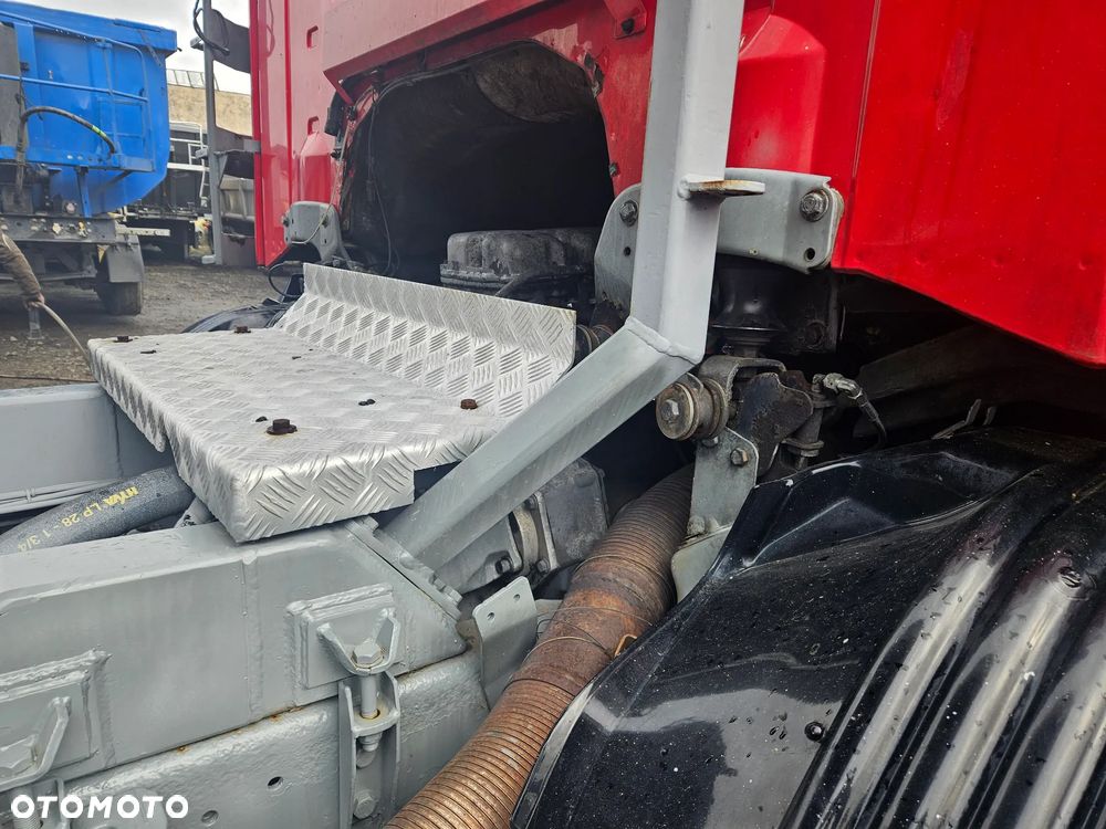 Scania 124c 470 8x4 - 7