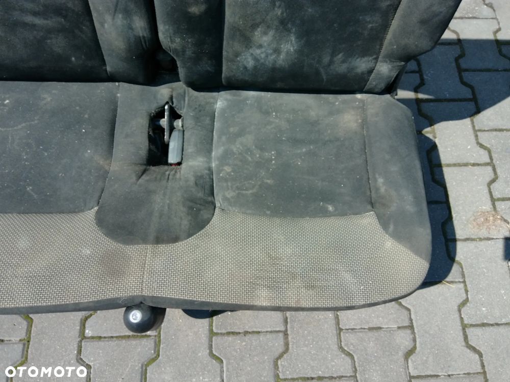 DACIA LODGY FOTEL KANAPA 3 RZAD TANIA DO ODSWIERZENIA ROWNIEZ INNE CZESCI PYTAC - 4
