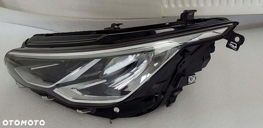 LAMPA LEWA PRZÓD LED VW GOLF VIII 5H1 2019- 5H1941005B - 2