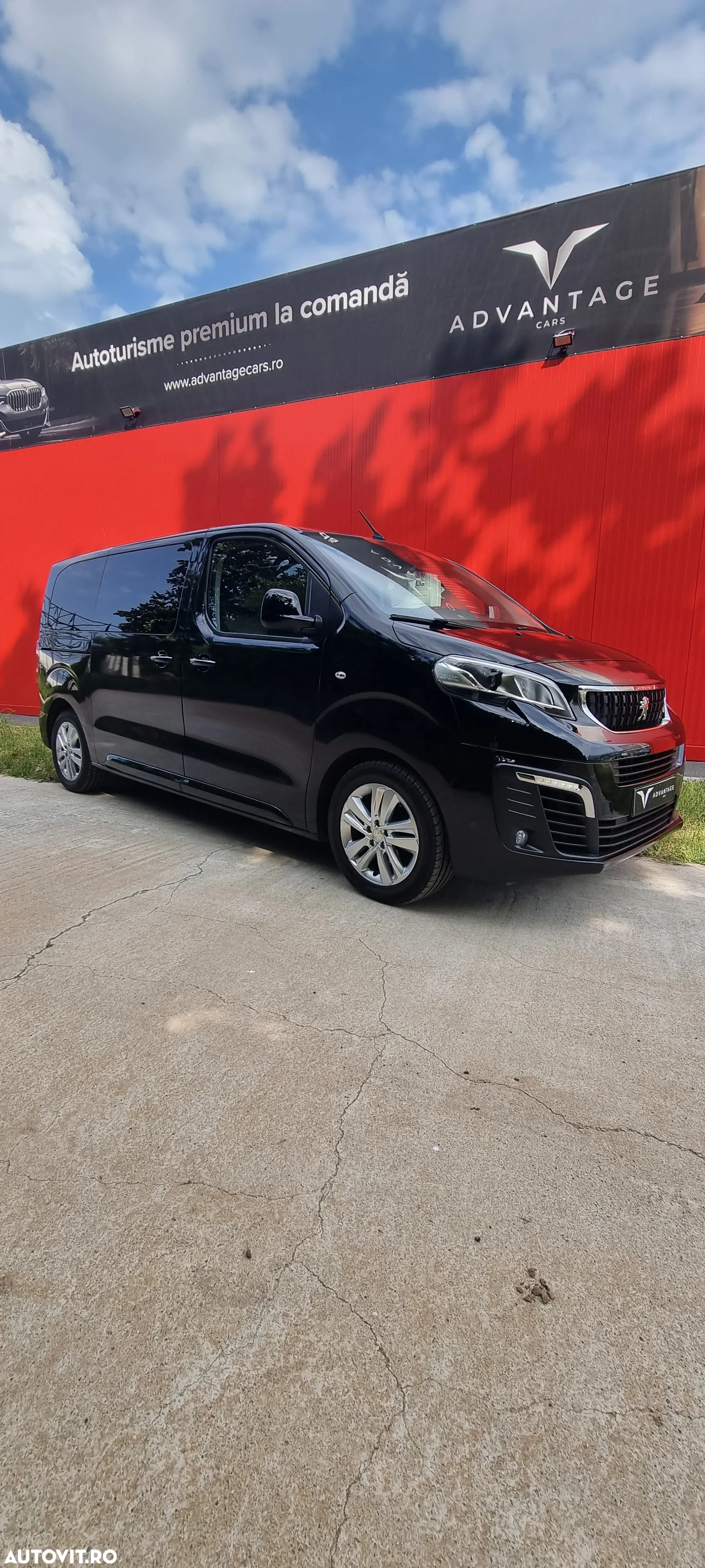 Peugeot Traveller - 2