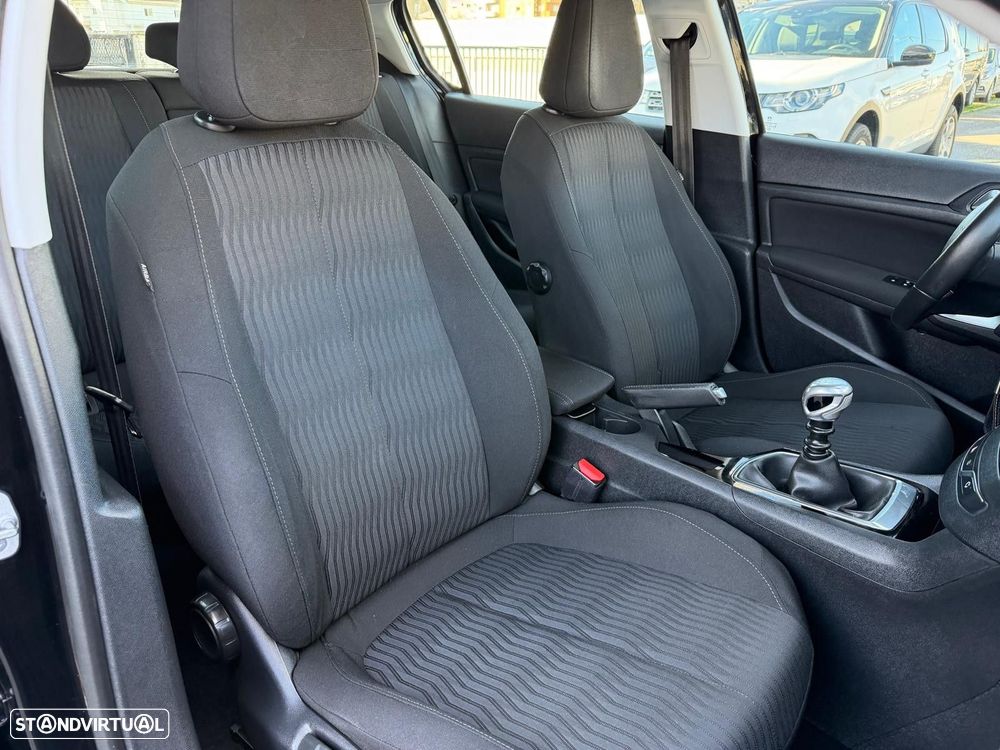 Peugeot 308 1.6 e-HDi Active - 16