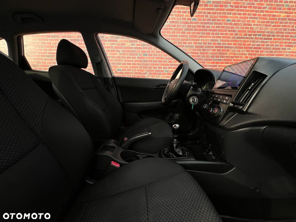 Hyundai i30 1.4 Comfort - 13
