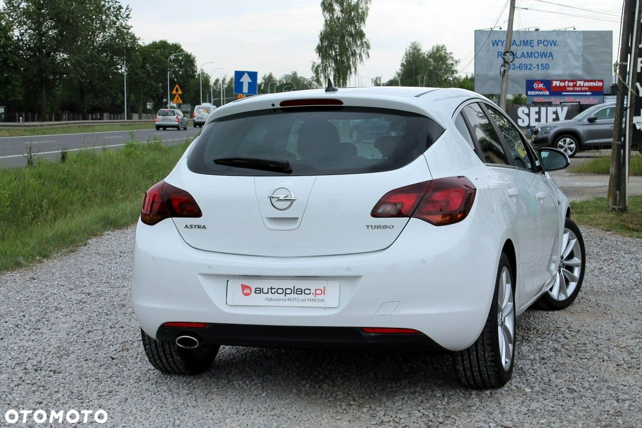 Opel Astra IV 1.4 T Cosmo S&S - 14