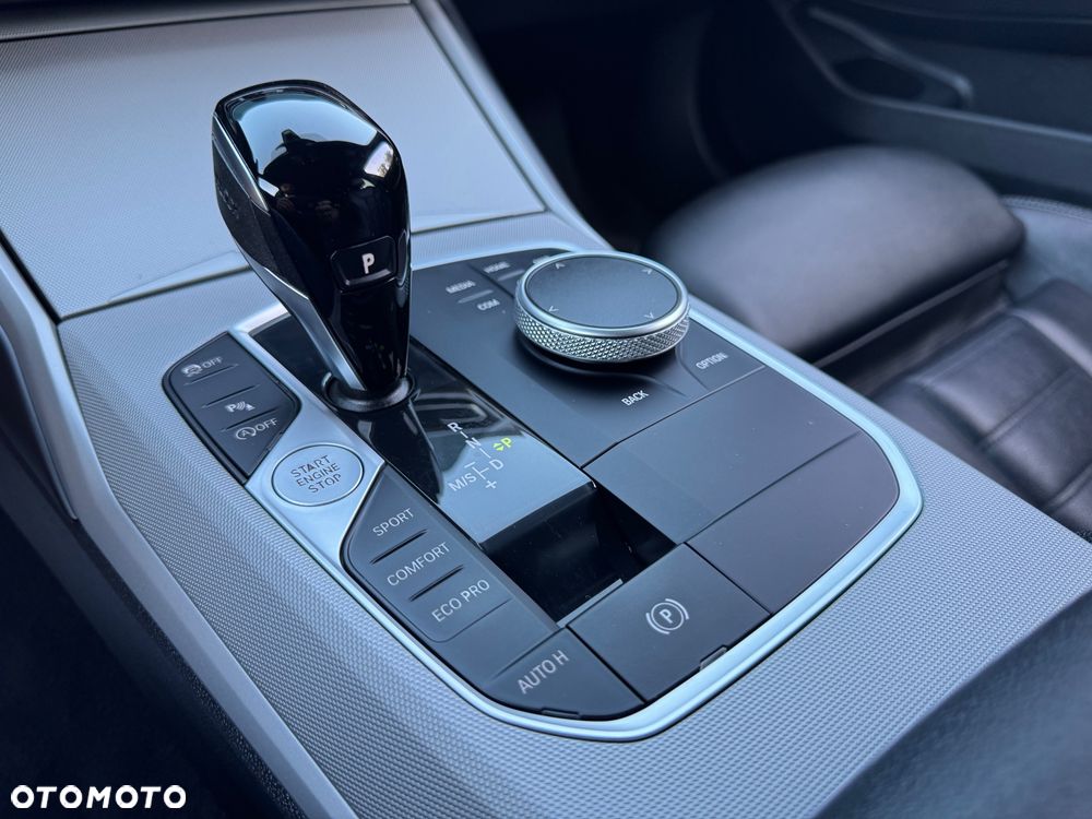 BMW Seria 3 320i GPF Sport Line Sport - 34