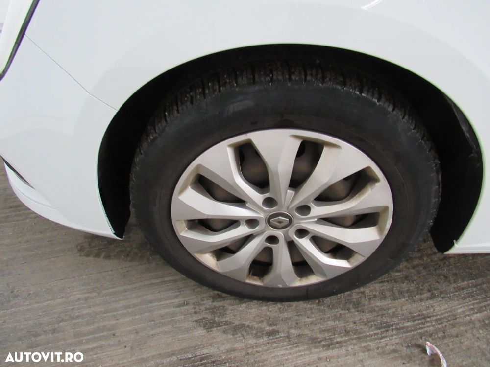 Renault Megane Blue dCi Life - 5