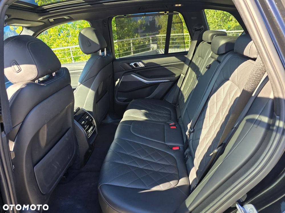BMW X5 xDrive40i - 18