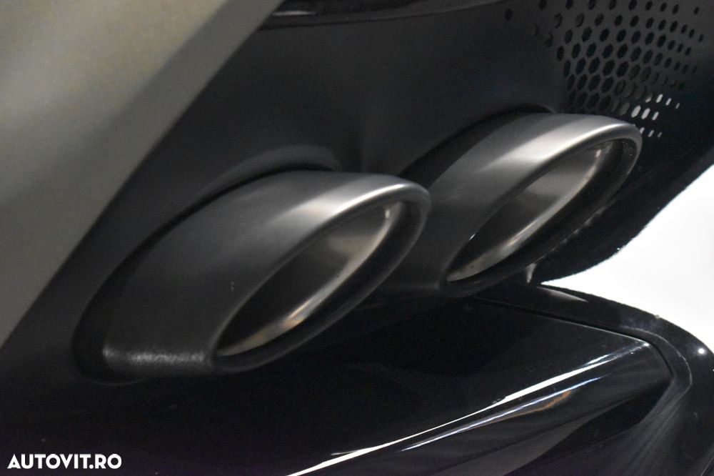 Aston Martin DBX Standard - 32