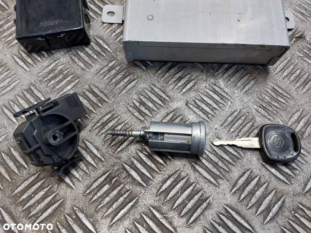 ZESTAW STARTOWY SUZUKI IGNIS II 1.4 16V 33920-86G02 38700-84E00 - 7