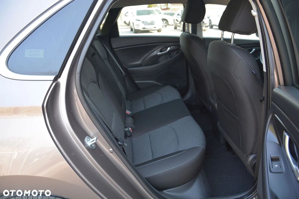 Hyundai i30 1.5 T-GDI 48V Comfort - 13