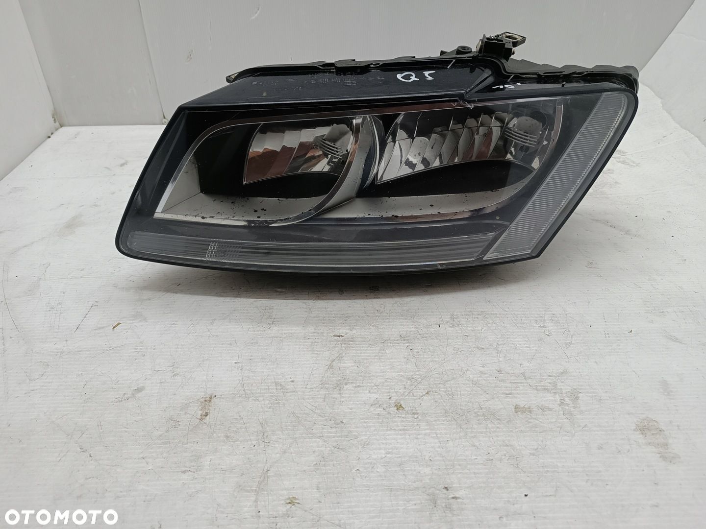 AUDI Q5 8R0 LIFT 12-17 PRZEDNIA LEWA LAMPA ZWYKŁA - 1