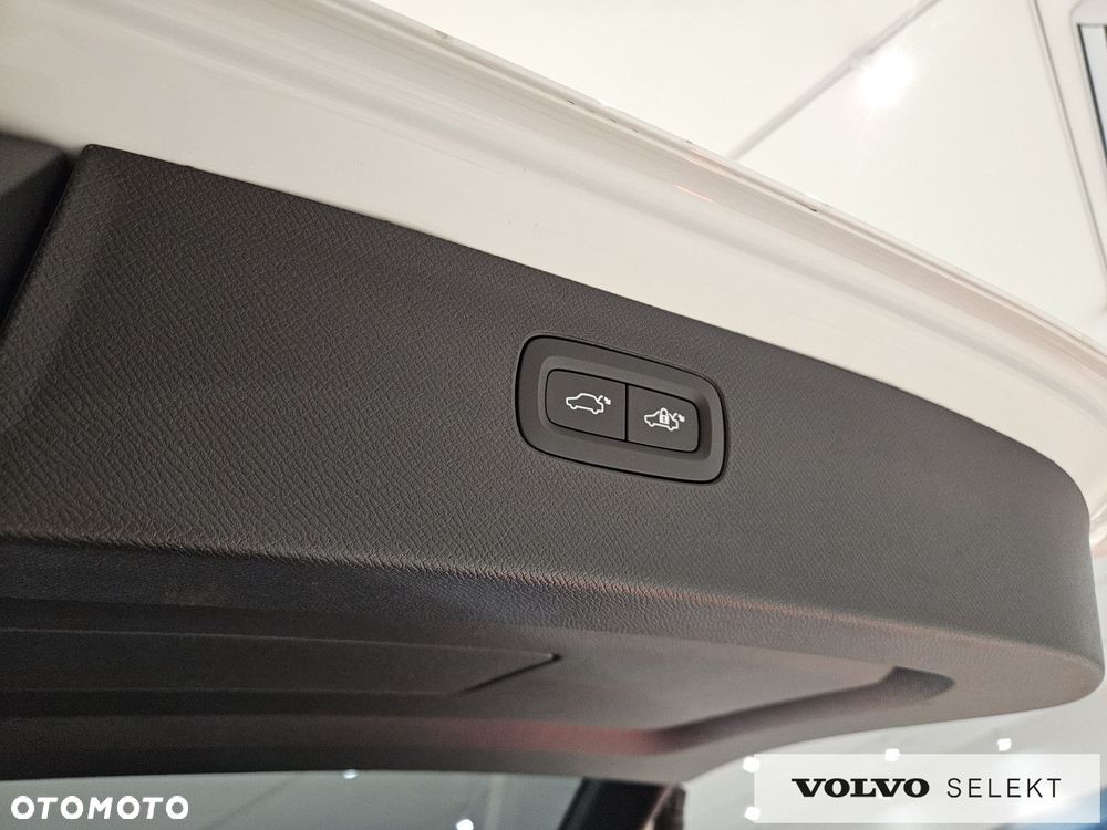 Volvo XC 90 - 38