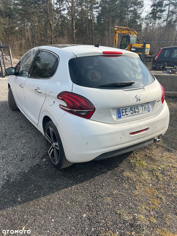Peugeot 208 PureTech 110 Stop & Start Tech Edition - 4