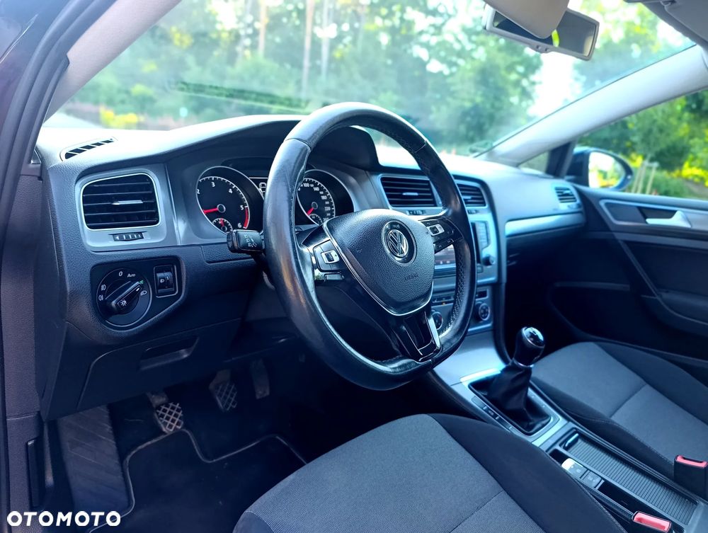 Volkswagen Golf 1.6 TDI BlueMotion Technology Comfortline - 11