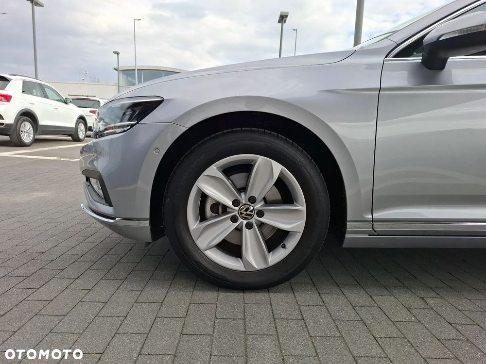 Volkswagen Passat 1.5 TSI EVO Elegance DSG - 34