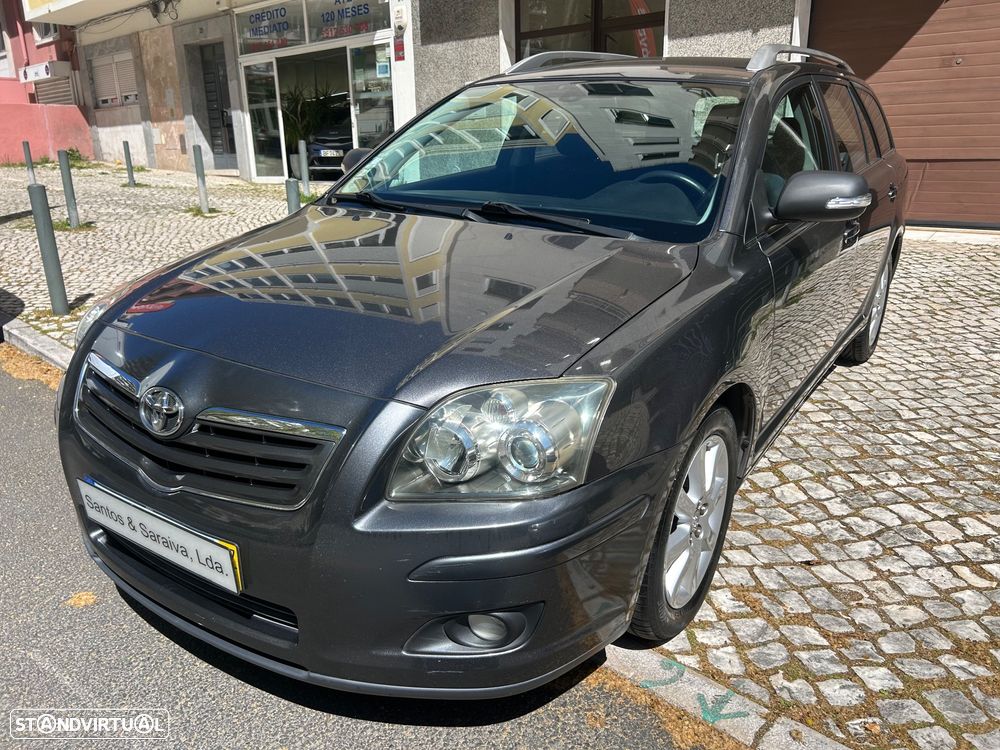 Toyota Avensis SW 2.0 D-4D - 1