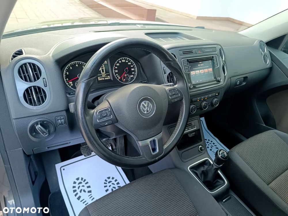 Volkswagen Tiguan 1.4 TSI (BlueMotion Technology) Comfortline - 24
