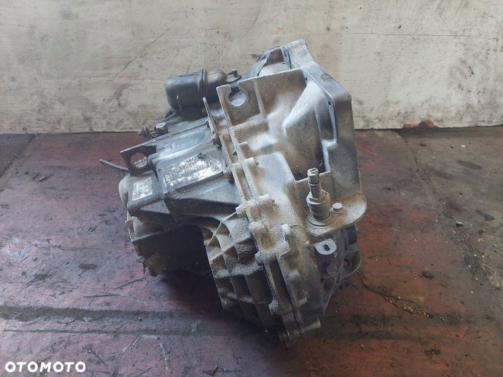 SKRZYNIA BIEGÓW RENAULT MASTER II 2.5 D 7700110080 PKCM PF1AA018 - 2