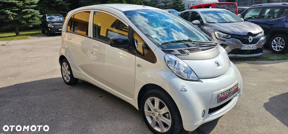 Peugeot iOn Active - 3
