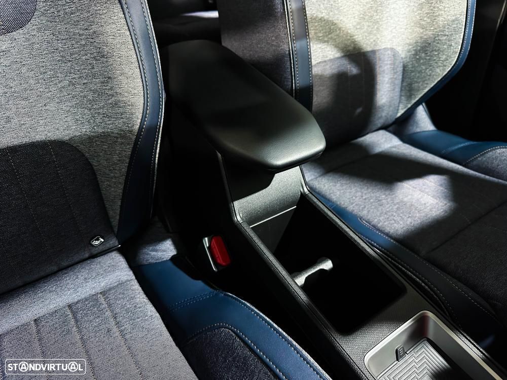 Renault 4 E-Tech 52 kWh Iconic Autonomia Conforto - 34