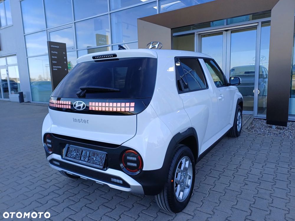 Hyundai Inster - 11