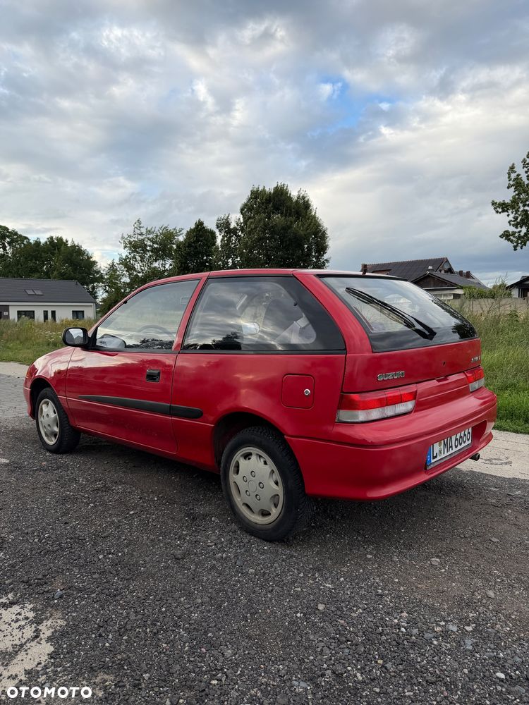 Suzuki Swift - 1