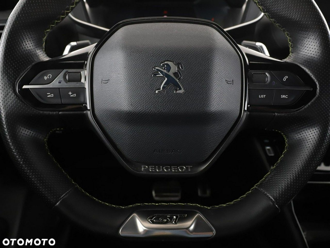 Peugeot 2008 PureTech 130 EAT8 GT - 21