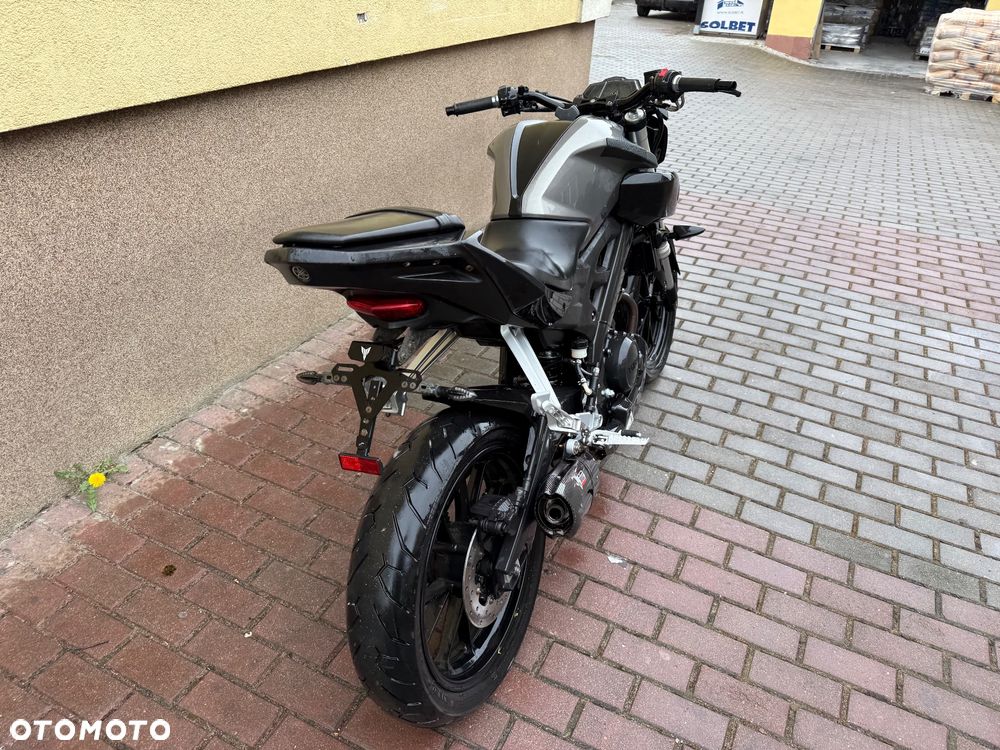 Yamaha MT - 8